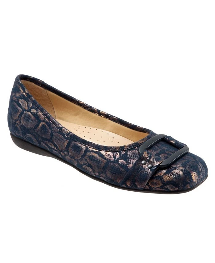 Trotters Sizzle Signature Flat 3 Trotters Sizzle Signature Flat